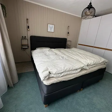 Bergpanorama Fuer 12 Gaeste, 6 Schlafzimmer Cazis