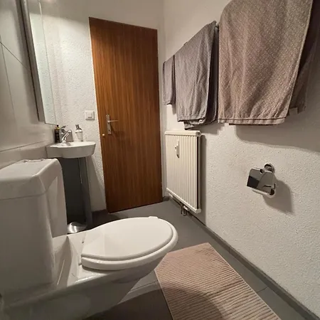 Bergpanorama Fuer 12 Gaeste, 6 Schlafzimmer 公寓 Cazis