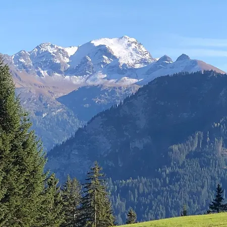 Bergpanorama Fuer 12 Gaeste, 6 Schlafzimmer